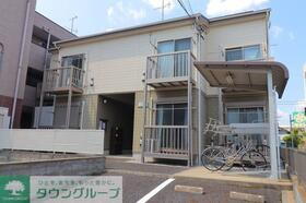 埼玉県吉川市木売２ 3階建 築16年6ヶ月