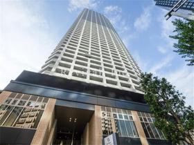 ザ・パークハウス西新宿タワー６０ 地上60階地下2階建