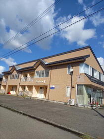 新潟県三条市西本成寺１ 賃貸アパート