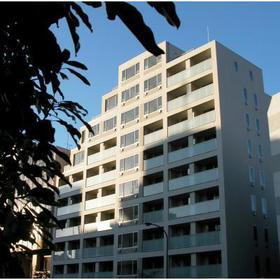 東京都港区南麻布３ 地上10階地下1階建 築17年10ヶ月