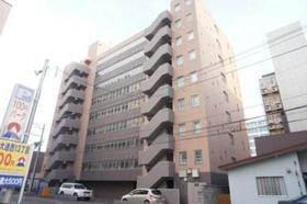 北海道札幌市中央区南一条西１３ 9階建
