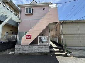 神奈川県座間市相模が丘１ 2階建