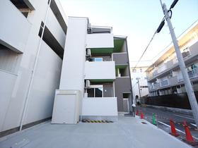 愛知県名古屋市北区御成通４ 3階建 築5年5ヶ月
