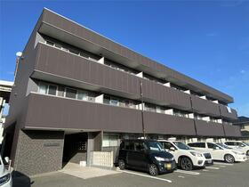 福岡県北九州市小倉南区八重洲町 賃貸アパート