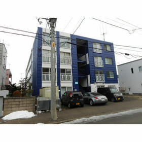 北海道札幌市中央区南二十四条西７ 4階建 築36年6ヶ月