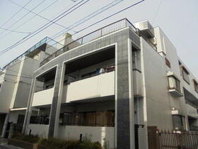 東京都杉並区高円寺南３ 3階建