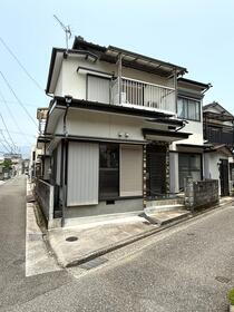 愛宕町２丁目貸家