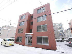 北海道札幌市豊平区平岸三条９ 4階建 築6年6ヶ月
