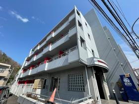 神奈川県横浜市港北区岸根町 地上4階地下1階建 築31年4ヶ月