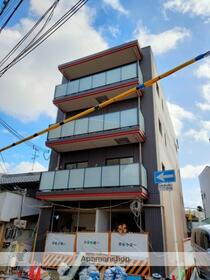大阪府枚方市伊加賀東町 4階建