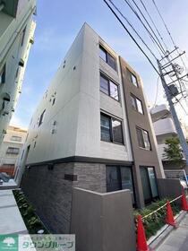 東京都杉並区和田１ 地上4階地下1階建