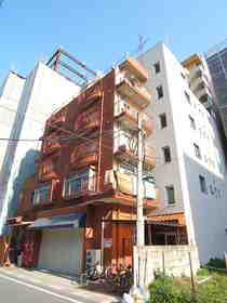 福岡県福岡市中央区荒戸１ 5階建 築55年11ヶ月