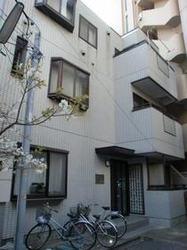 東京都荒川区町屋８ 3階建 築25年11ヶ月