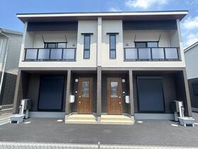 栃木県小山市西城南５ テラスハウス