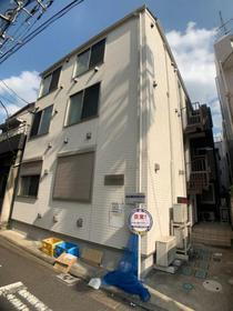 東京都足立区千住河原町 3階建 築7年10ヶ月
