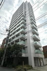 東京都港区南麻布２ 地上15階地下2階建 築15年11ヶ月
