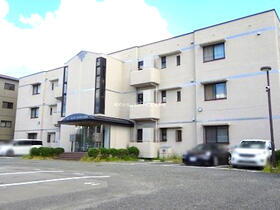 兵庫県三田市あかしあ台１ 3階建