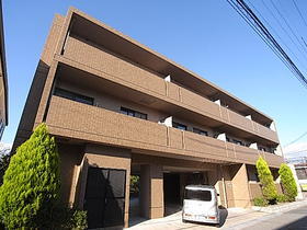 兵庫県宝塚市口谷東３ 3階建 築22年11ヶ月