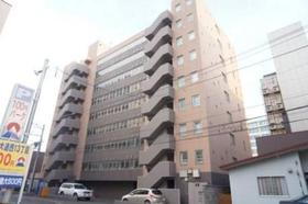 北海道札幌市中央区南一条西１３ 9階建 築23年9ヶ月