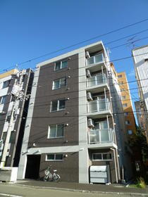 北海道札幌市中央区南三条西１２ 5階建 築8年3ヶ月