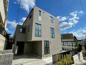 Ｌａ　Ｃｏｌｌｉｎａ　新宿中落合