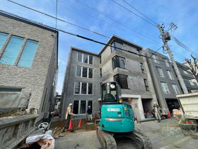 北海道札幌市中央区南十六条西１０ 4階建 築1年4ヶ月