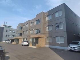 グローバル月寒東 9階建