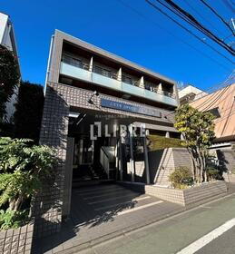 東京都小金井市東町４ 地上3階地下1階建
