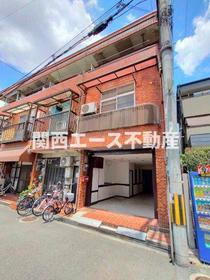 渋川町２丁目貸家 3階建