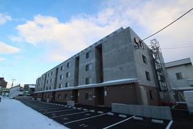 北海道札幌市白石区菊水八条１ 4階建 築8年5ヶ月