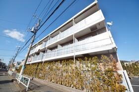 東京都府中市白糸台６ 3階建