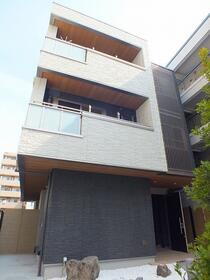 グランメゾン　レイラ