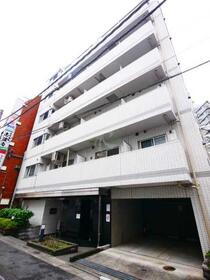 東京都千代田区神田淡路町１ 8階建