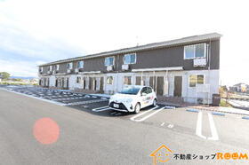 Ｄ－ＲＯＯＭ徳益駅前 2階建
