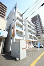 北海道札幌市中央区北四条西２４ 5階建 築13年9ヶ月
