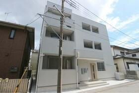 千葉県千葉市中央区亥鼻３ 3階建 築1年7ヶ月