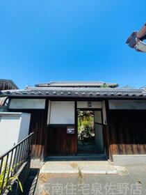 大阪府泉佐野市鶴原３ 2階建 築38年8ヶ月