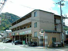 広島県広島市安芸区中野５ 3階建 築24年3ヶ月
