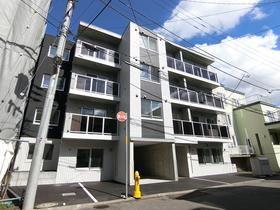 北海道札幌市厚別区厚別南１ 4階建 築6年9ヶ月
