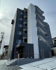愛知県北名古屋市九之坪松馬場 6階建 築2年6ヶ月
