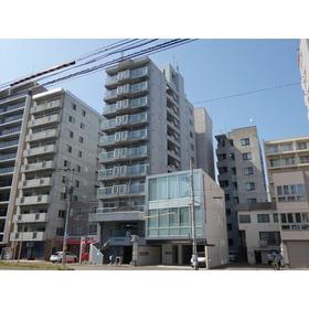 北海道札幌市中央区南一条西１８ 11階建 築35年
