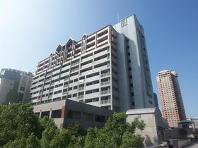 兵庫県神戸市東灘区向洋町中１ 14階建 築33年2ヶ月