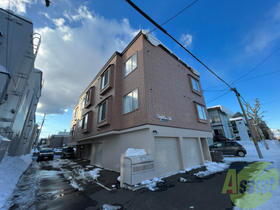 北海道札幌市東区北三十九条東２ 3階建 築8年7ヶ月
