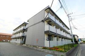 神奈川県茅ヶ崎市菱沼２ 3階建 築15年9ヶ月