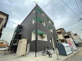 愛知県名古屋市守山区鳥羽見１ 3階建 築7年1ヶ月