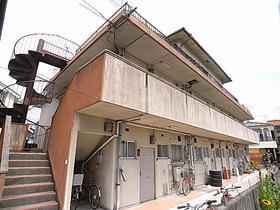 兵庫県川西市南花屋敷３ 3階建 築46年4ヶ月