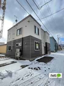 北海道札幌市西区発寒十一条２ 2階建 築11年9ヶ月