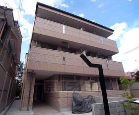 京都府京都市右京区太秦堀ケ内町 3階建 築10年6ヶ月