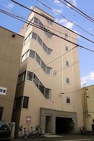 北海道札幌市中央区南五条西１２ 6階建 築33年8ヶ月