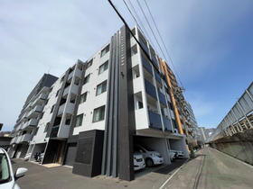 北海道札幌市中央区南八条西１ 5階建 築6年5ヶ月